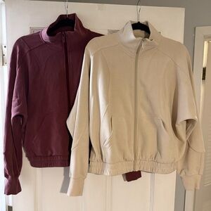 Lululemon (8) Brushed Soft Stream Funnel Neck
